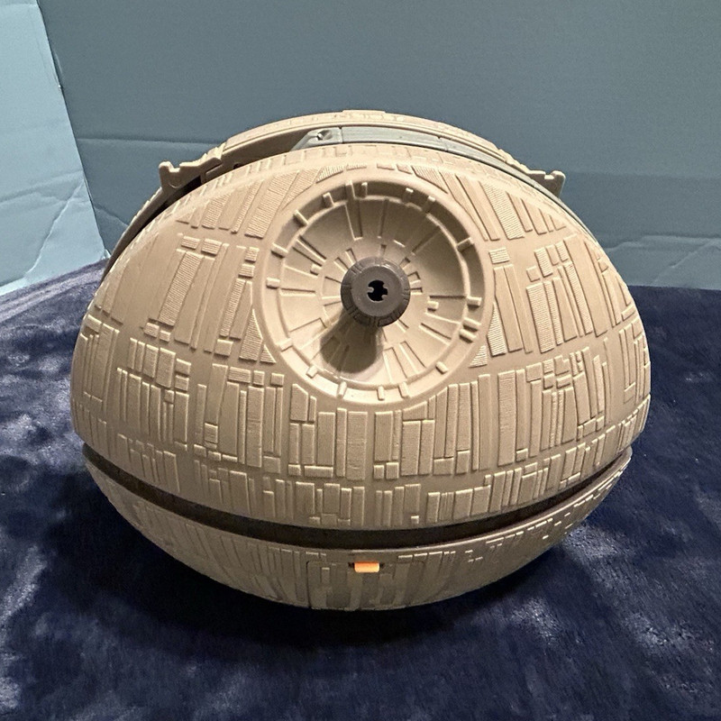 Galoob Action Fleet Star Wars Death Star Folding Sphere Playset 1996