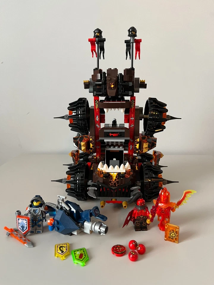 LEGO NEXO KNIGHT: 70321 General Magmar’s Siege Machine of Doom 100% COMPLETO Foto 3 de 4