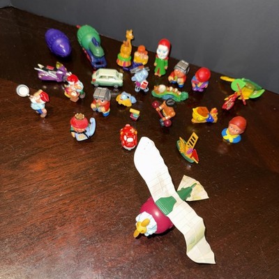 0246     Vintage Germany Ferrero Kinder Surprise Egg Toy Figure Collection Lot