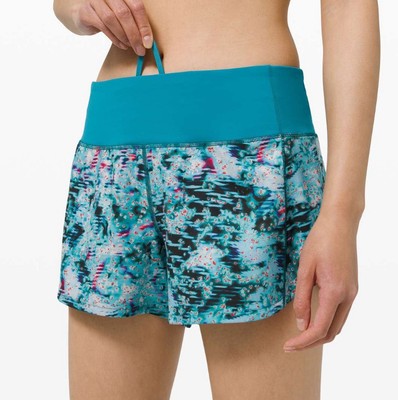 Lululemon Shows Sz 6 Speed Up Shorts 2.5  Inseam Quick Start Multi Hawaiian Blue