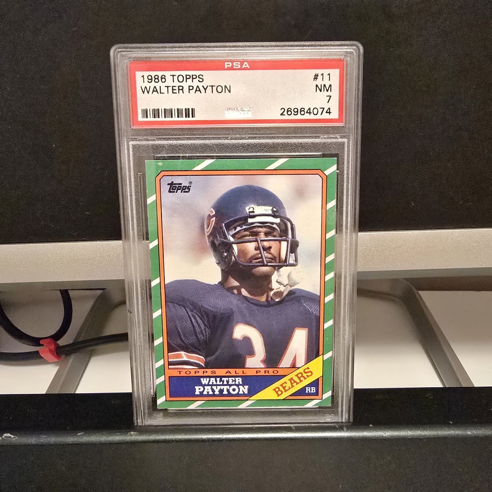 1986 Topps #11 Walter Payton PSA 7 NM HOF Bears - Beauty