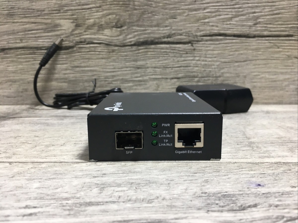 TP-Link MC220L Gigabit Ethernet SFP Media Converter 1000 Mbps L12