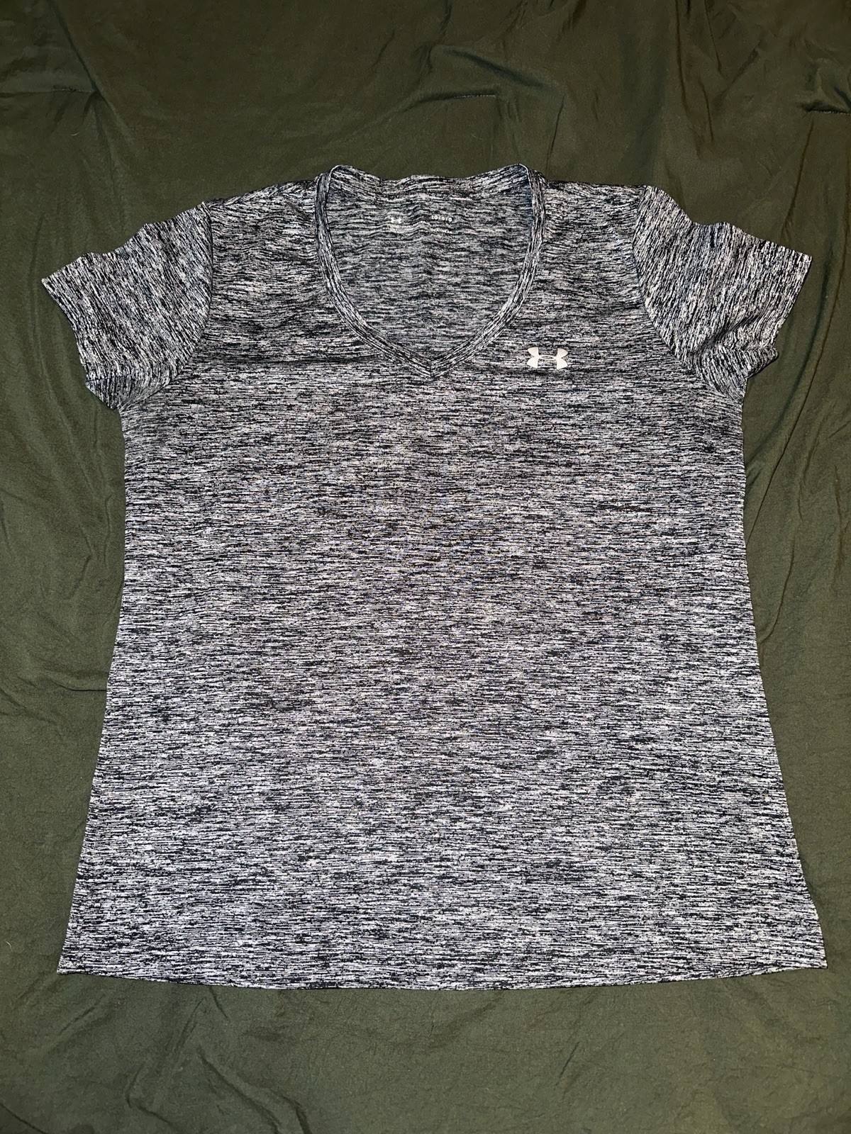 Under Armour HeatGear Women's V-Neck Loose Gray Short Sleeve T-Shirt Size L