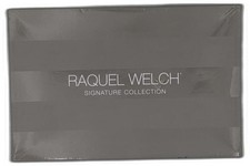 Raquel Welch Cruise Control Mid-length Pageboy Bob Hand-tied Wig By Hairuwear