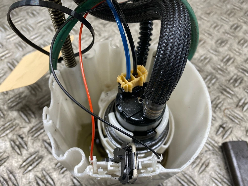 90608 Pompa carburante Opel Insignia A Sports Tourer (G09) 13577226 - Immagine 4 di 4