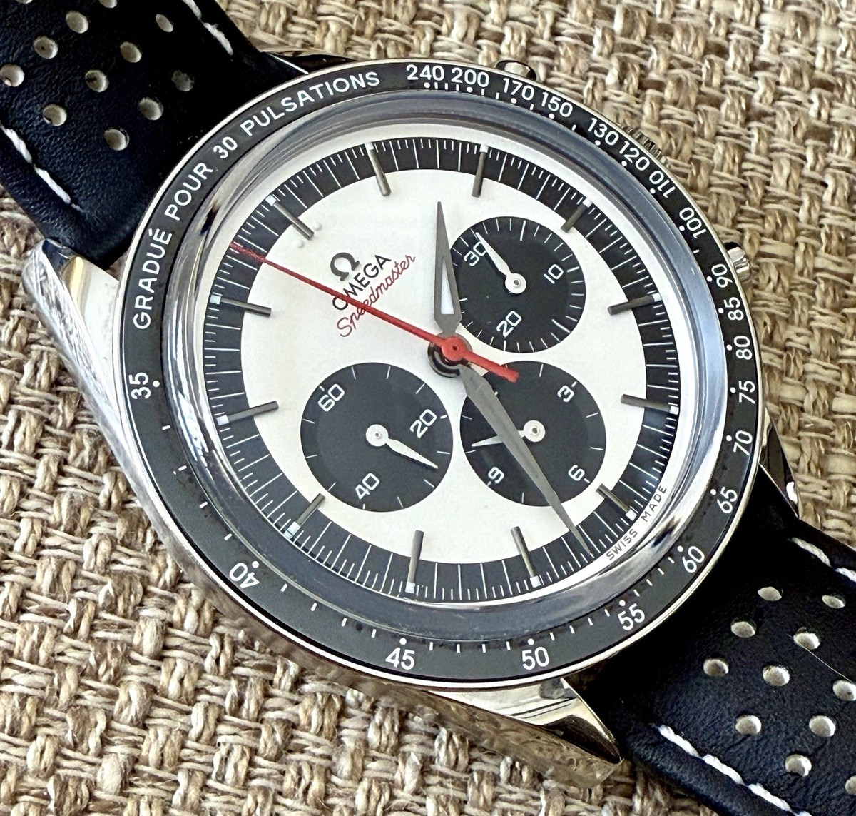 Ω Omega Speedmaster 🐼 Panda Pulsometer 39mm Moonwatch - Limited