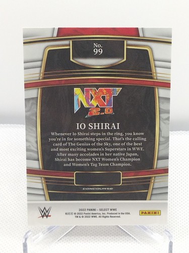Io Shirai 2022 Panini Select WWE Concourse Level Debüt Edition - Bild 2 von 2