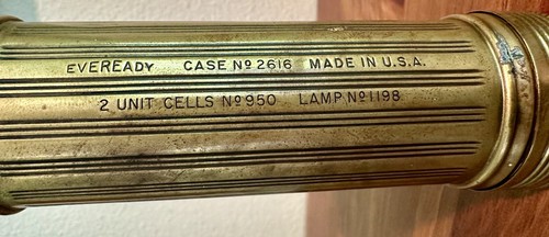 Vintage Eveready Daylo Flashlight ~ Brass - Picture 9 of 9