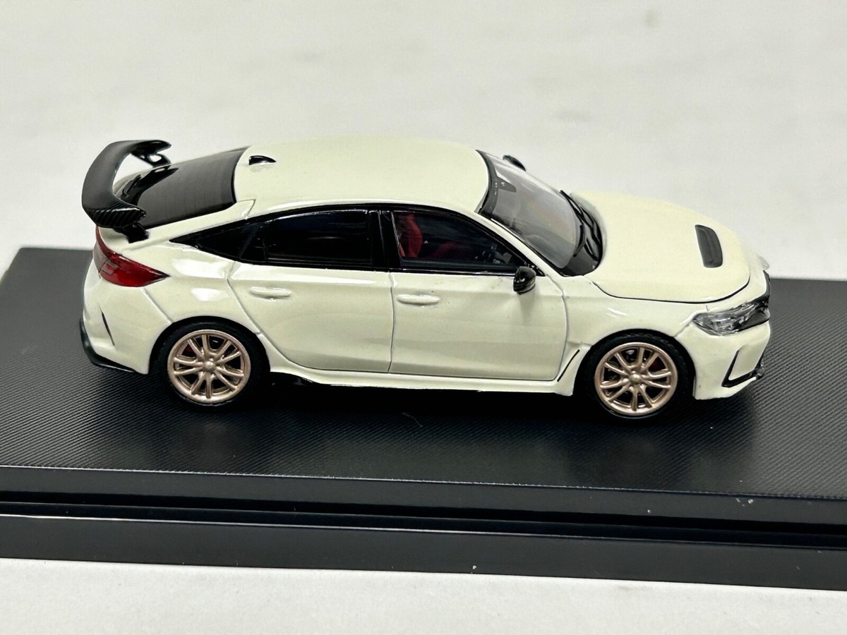 1/64 Motorhelix Honda Civic Type R ( FL5 ) with Engine White