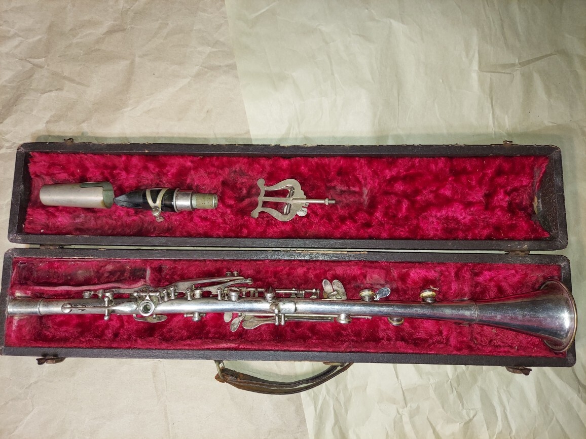 Cavalier American Silver-Colored Metal Clarinet, USA, Very Good