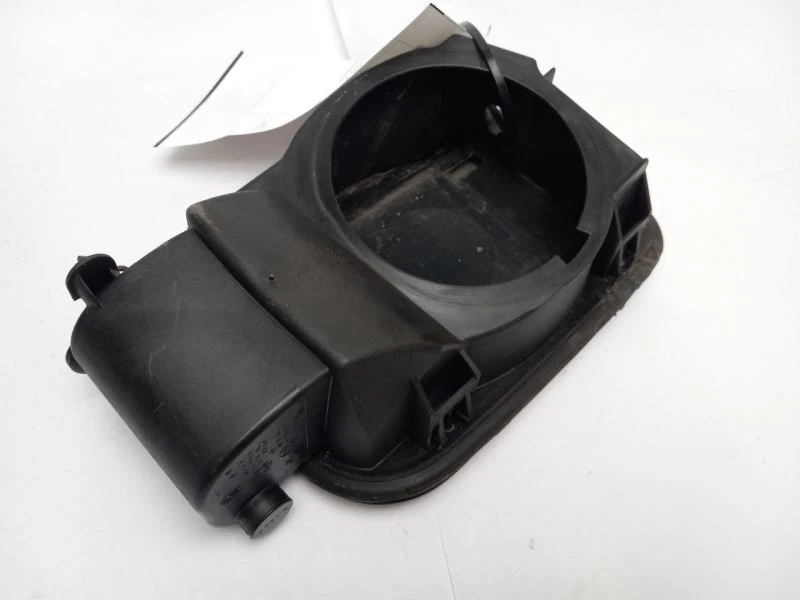 FUEL FILLER DOOR fits BMW 535 XI 2009 - Image 4 of 4