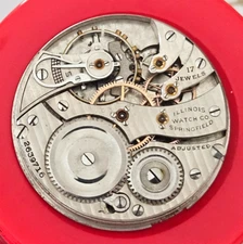ILLINOIS 305 16s 17J HUNTER WATCH MOVEMENT (BALANCE RUNS WITH ROTATION)  LOT525