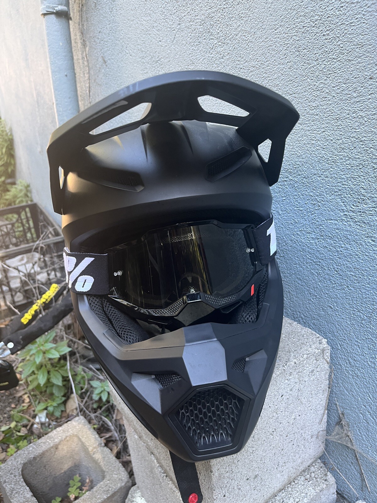 Fox Racing V1 Helmet - MX Motocross Dirt Bike Off-Road ATV Matte Black Adult XXL