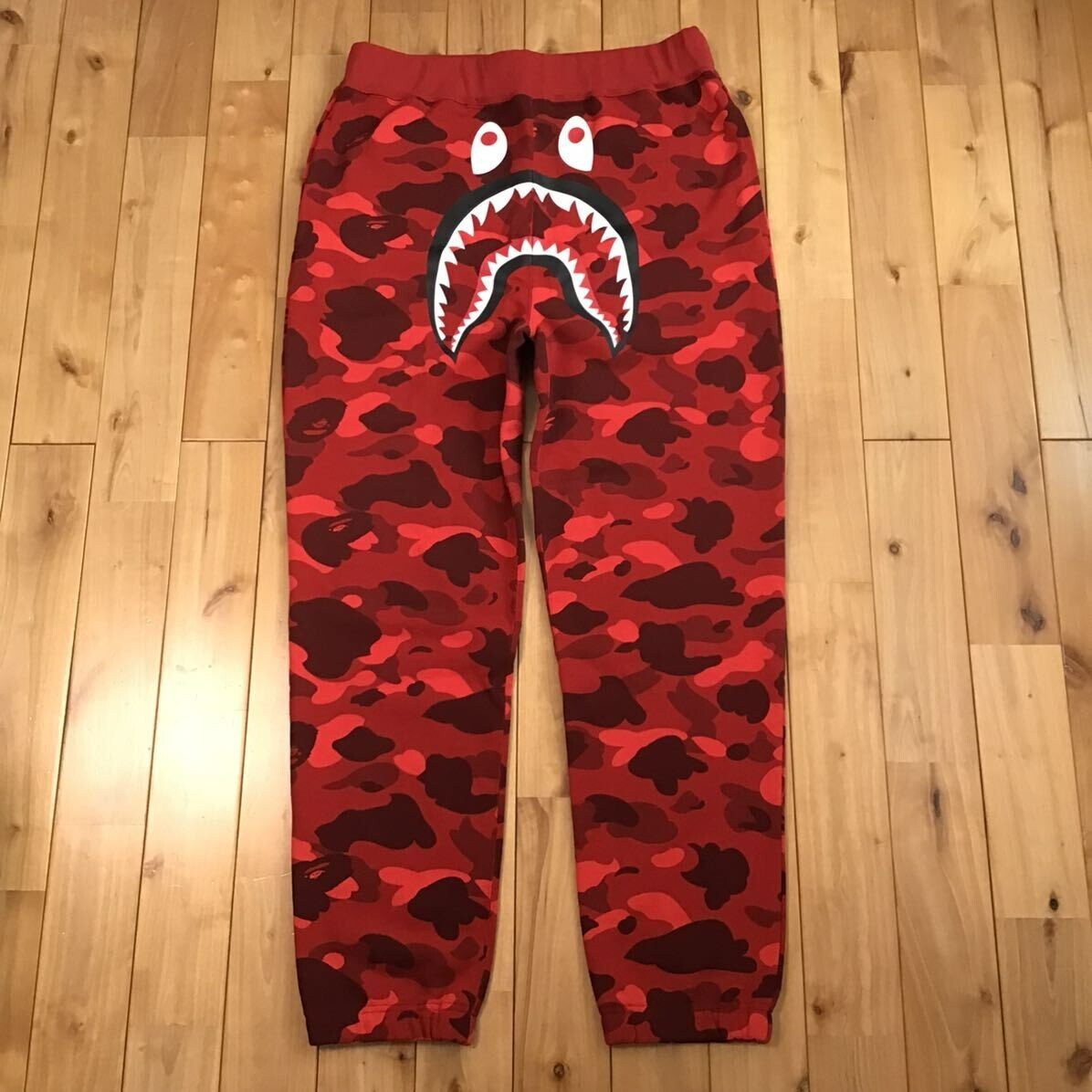 BAPE Red camo shark sweat pants A Bathing Ape Size L | eBay