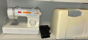 Smart 100s BY PPaff Tisch Nähmaschine