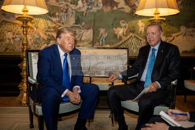 PRESIDENT DONALD TRUMP AND TURKISH PRESIDENT RECEP ERDOGAN 4X6 PHOTO