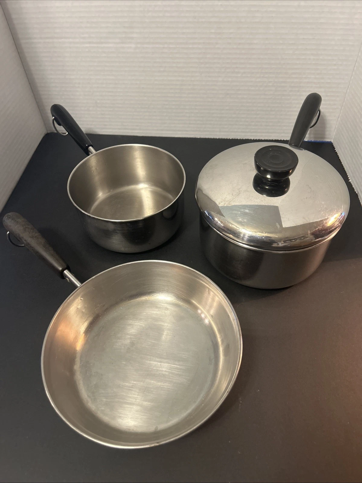 Revere Ware Lot Of 3 Pieces 1 & 1.5 Quart Stainless Sauce Pan Lid & 7” Skillet