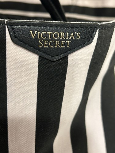 VICTORIA'S SECRET 2 PIECE STRIPE GETAWAY WEEKENDER TOTE BAG W/ ZIP Pouch NEW - Picture 9 of 16
