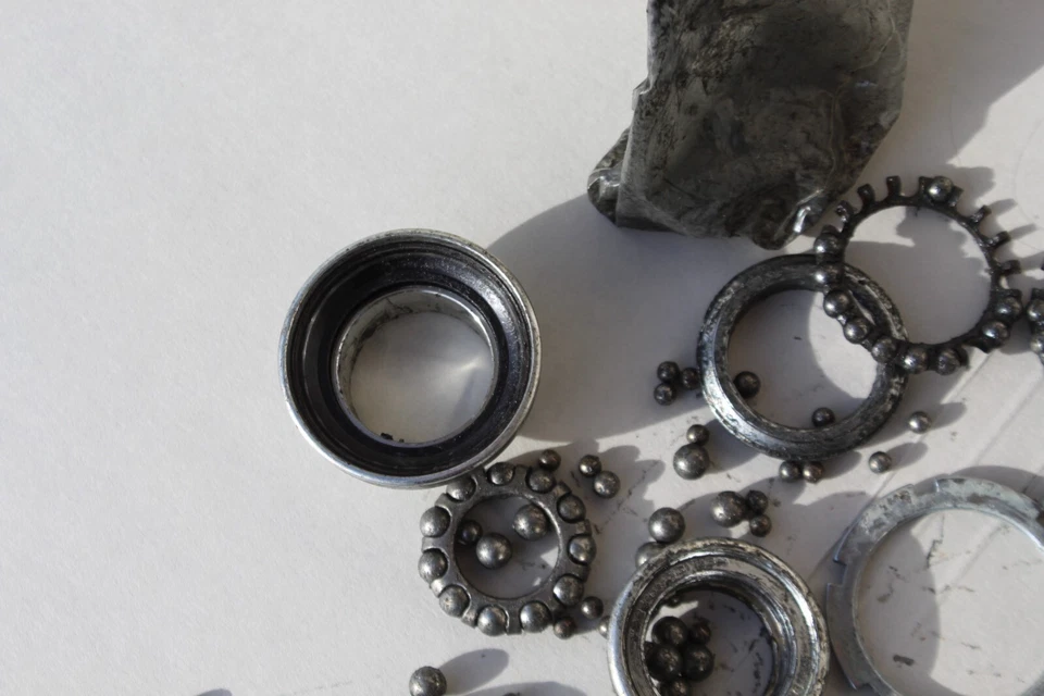 Soporte inferior SunTour Superbe BB-CB00 WTB/carretera SOLO PIEZAS 73-BC1.37 1.37 Foto 2 de 4