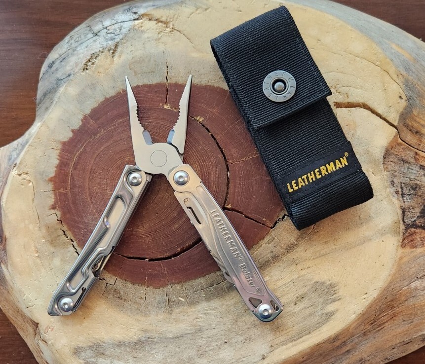 Leatherman Bolster MultiTool, Knife, Pliers w/Nylon Sheath Great J24