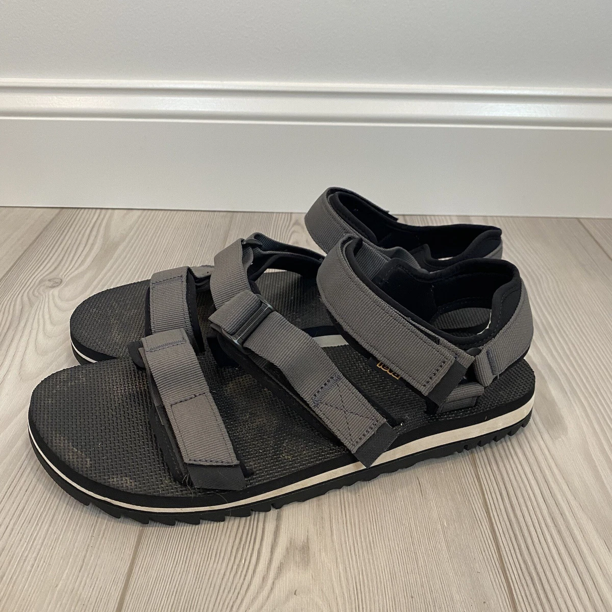 Teva cross strap trail sandal 2025