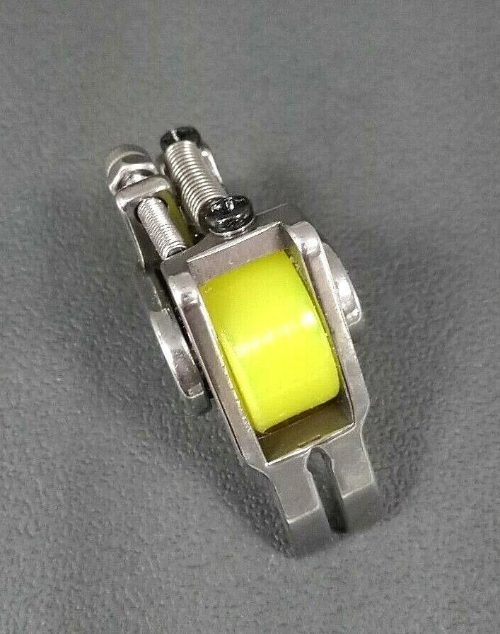 New Roller Foot - Smooth Roller Juki TL- /Janome 1600 /Brother PQ-1500 etc.  - Image 3 of 3