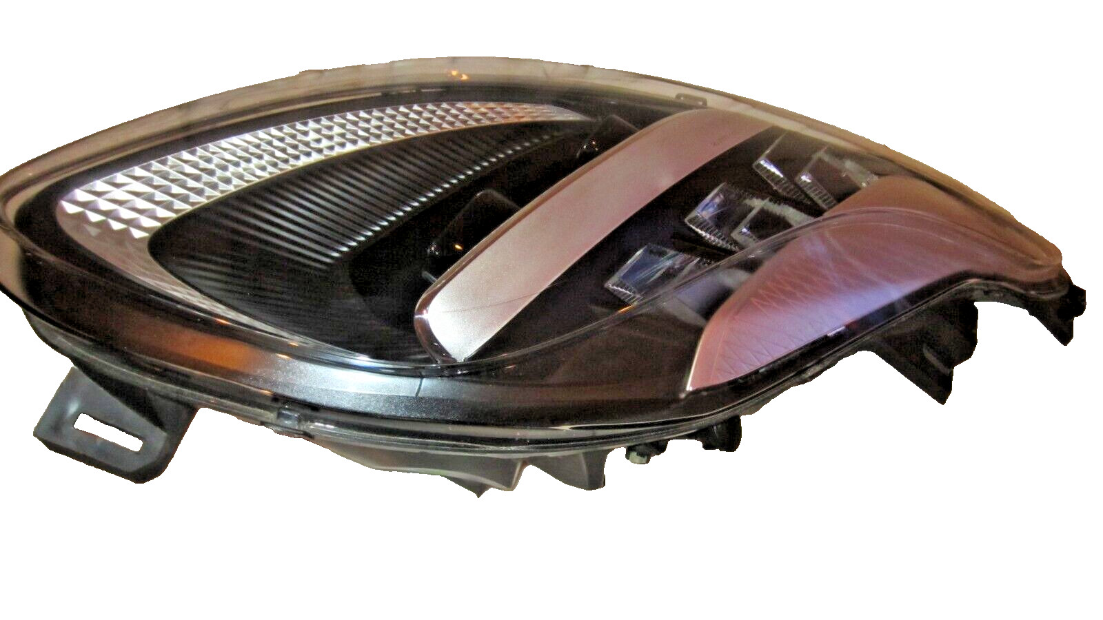 2024 ASTON MARTIN DB12 RH SIDE PASSENGER SIDE LED COMPLETE HEADLIGHT OEM MINT
