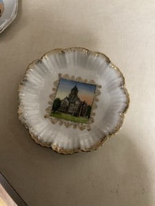 CLINTON IOWA CLINTON COUNTY COURTHOUSE SOUVENIR CHINA 1900