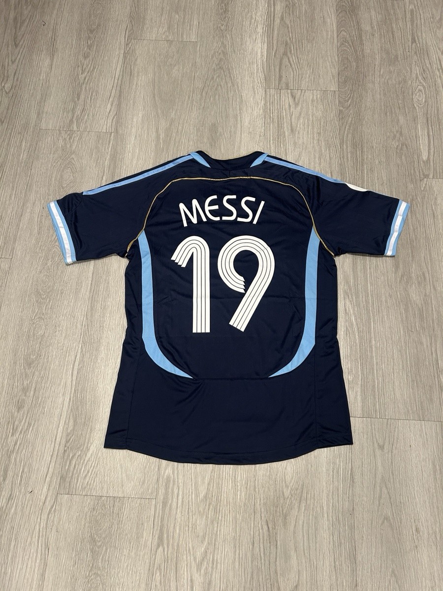 Authentic Vintage Adidas Argentina 2006 Messi Jersey size L | eBay
