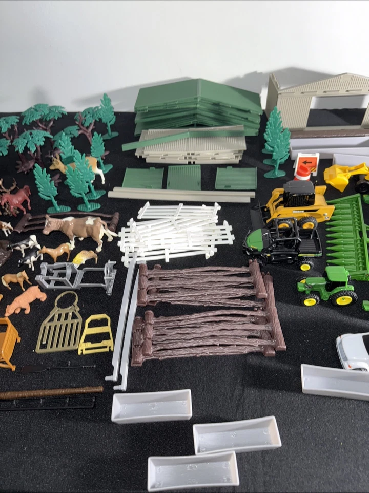 Gran Lote John Deere Tractores Agrícolas Equipo de Construcción Die Cast 1/64 Ertl 138 Foto 3 de 4