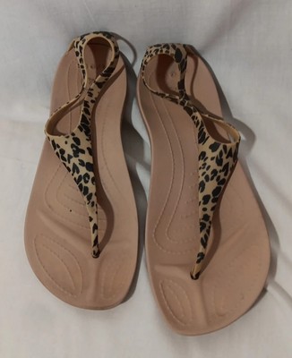 Crocs Serena Womens 8 Sandals Leopard Flip Flop Thong Slingback Flats Shoes