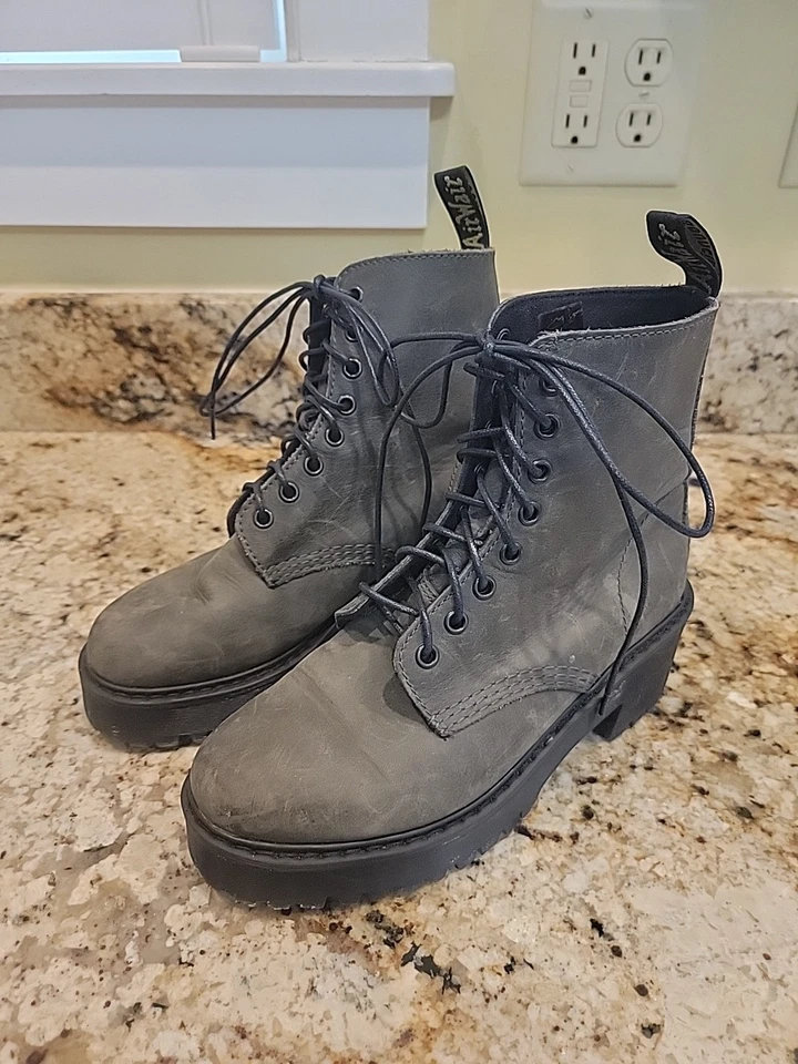 Botas de cuero de pizarra Doc Martens Shriver HI para mujer, verde militar, para mujer’s 7 COMO NUEVAS Foto 2 de 4