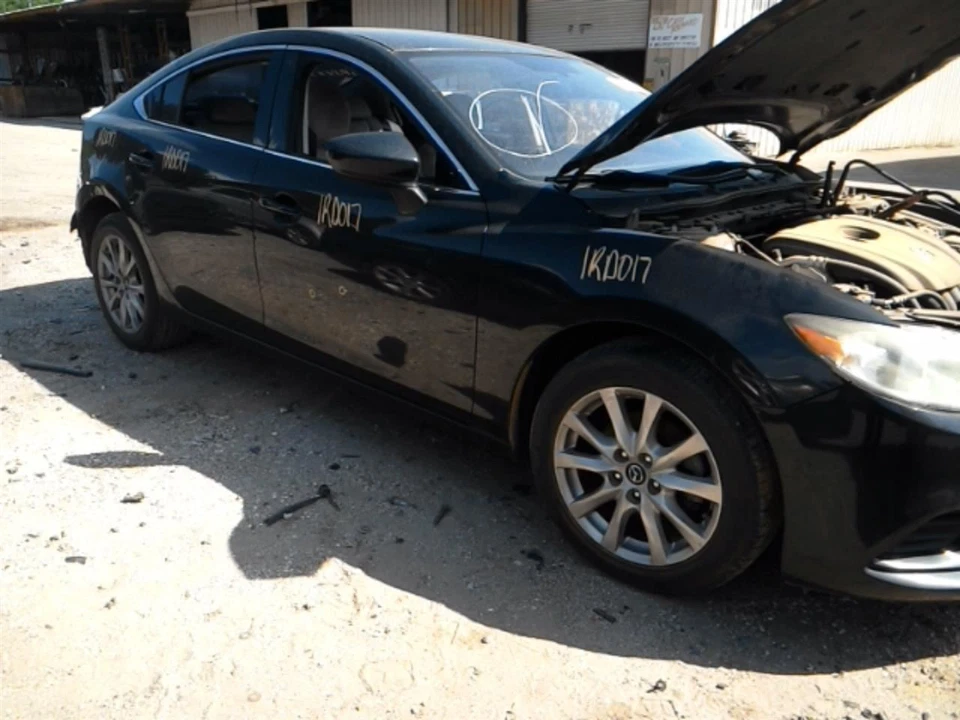 Bote de vapor de combustible MAZDA 6 2015 104831222 Foto 3 de 4