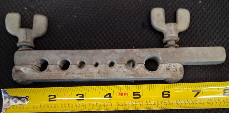 Pipe Flaring Tool
