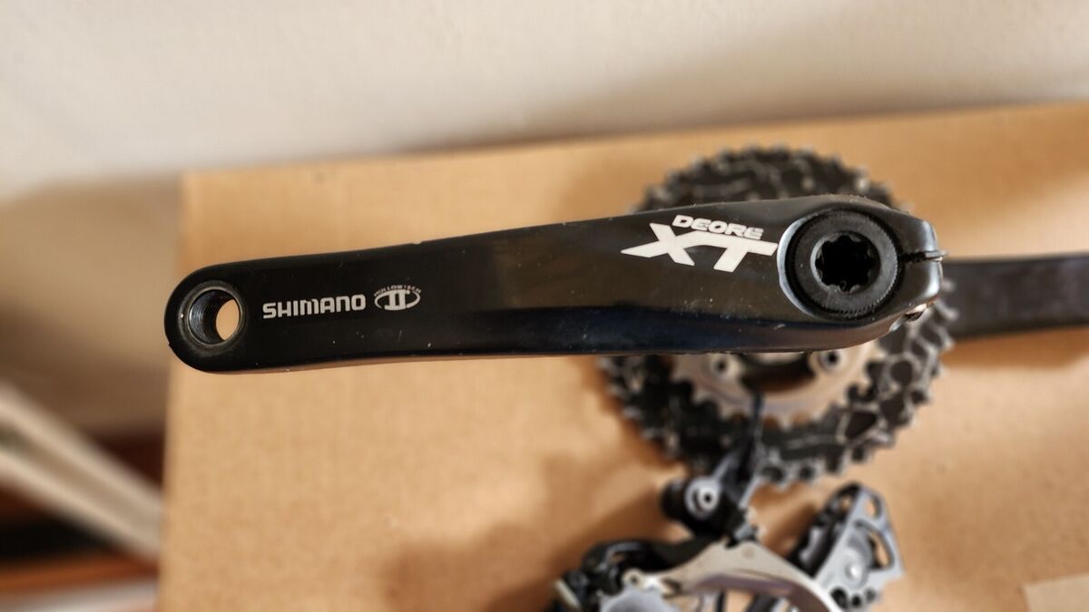 Shimano Deore XT FC-M785 Crankset 175mm and XT rd-m786 sgs Shimano Deore XT FC-M785 Crankset 175mm and XT rd-m786 sgs