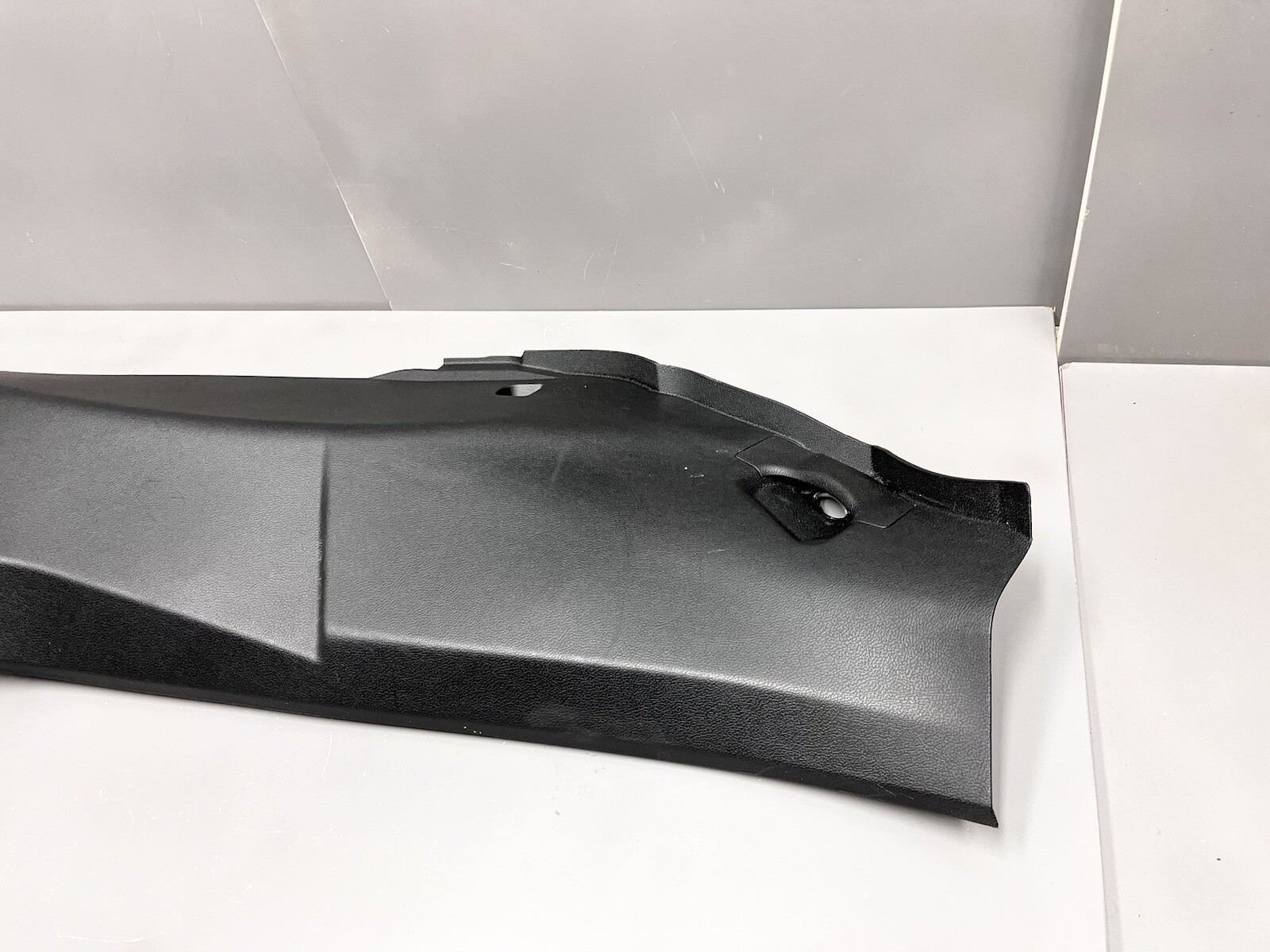 ⭐️2017-2020 MASERATI LEVANTE REAR RIGHT C PILLAR LOWER QUARTER TRIM COVER PANEL