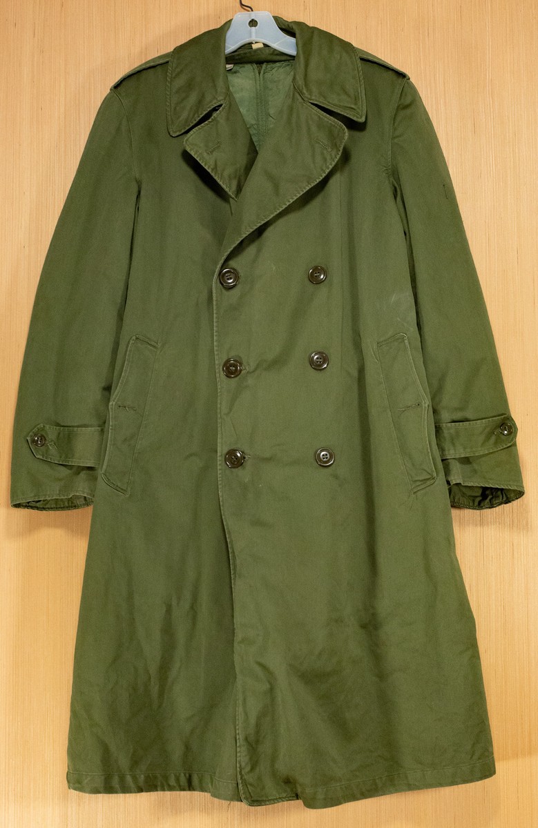 WWII US Army Cotton Trench Coat w/Wool Liner NOS. RE. 21676 WWII US Army Cotton Trench Coat w/Wool Liner NOS. RE. 21676
