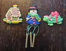 Lot Of 3 Vintage Holiday Christmas Magnets Snowman Gingerbread House Turtle