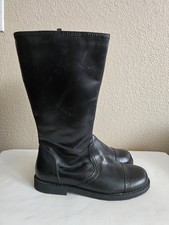 New UGG big kid leather sheepskin insole boots. Sz6.