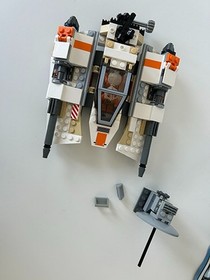 Lego Star Wars Rebel Snowspeeder Set 4500 (missing Rebel Soldier mini fig)