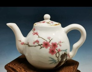 .Ingenious Nice Chinese Porcelain Hand-painted Plum Blossom Teapot With Mark W19