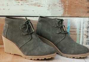 toms tarmac olive suede