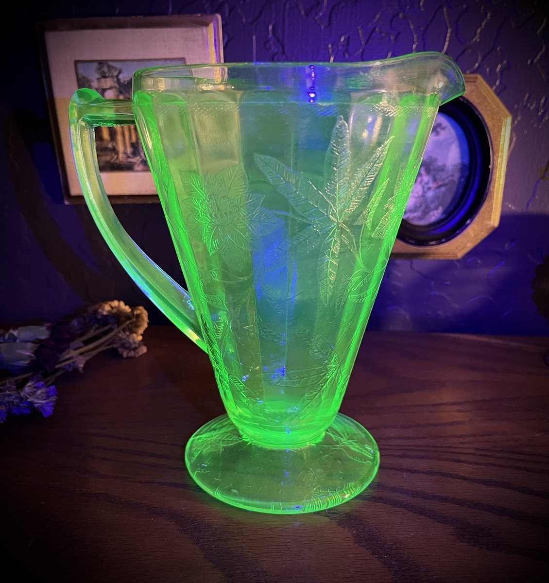 希少！ 30's〜40's　アメリカンアンティーク　緑色ガラスピッチャー　USA 希少！ 30's〜40's アメリカンアンティーク 緑色ガラスピッチャー USA