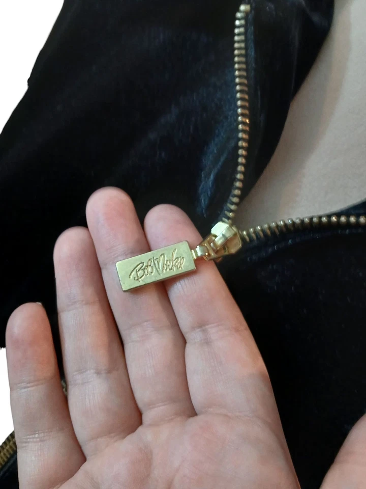 Chaqueta Bob Mackie Pavo Real Usable Arte Terciopelo Bordado Gran Tamaño Felpa Cremallera Pequeña Foto 3 de 4