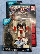 TRANSFORMERS COMBINER WARS PROTECTOBOT STREETWISE MISB