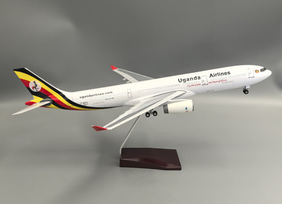 1:135 47CM Uganda Airlines AIRBUS A330 Passenger Plane Landing Gear  Resin Model