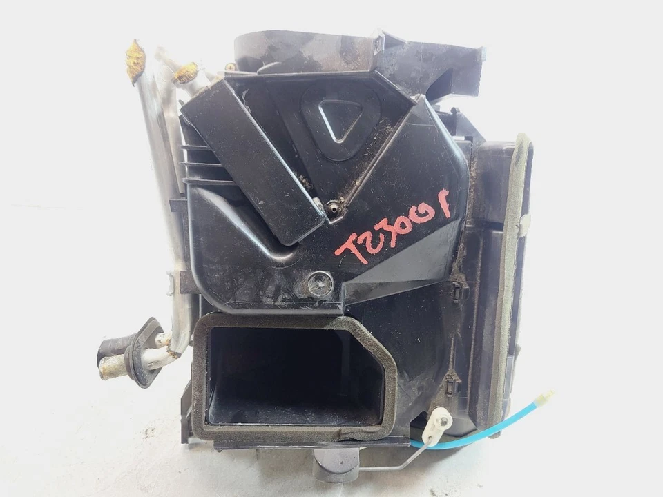 1998 1999 2000 2001 2002 TOYOTA COROLLA HEATER CORE ASSEMBLY 87150-02050 - Image 3 of 4