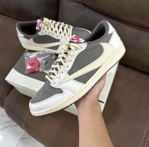 Air Jordan 1 Low OG SP Travis Scott Reverse Mocha Größe 13 (VVNDS + OGALL)