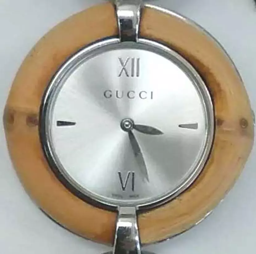 Montre analogique à quartz bambou GUCCI 132.4 YA132403   acier inoxydable et bambou