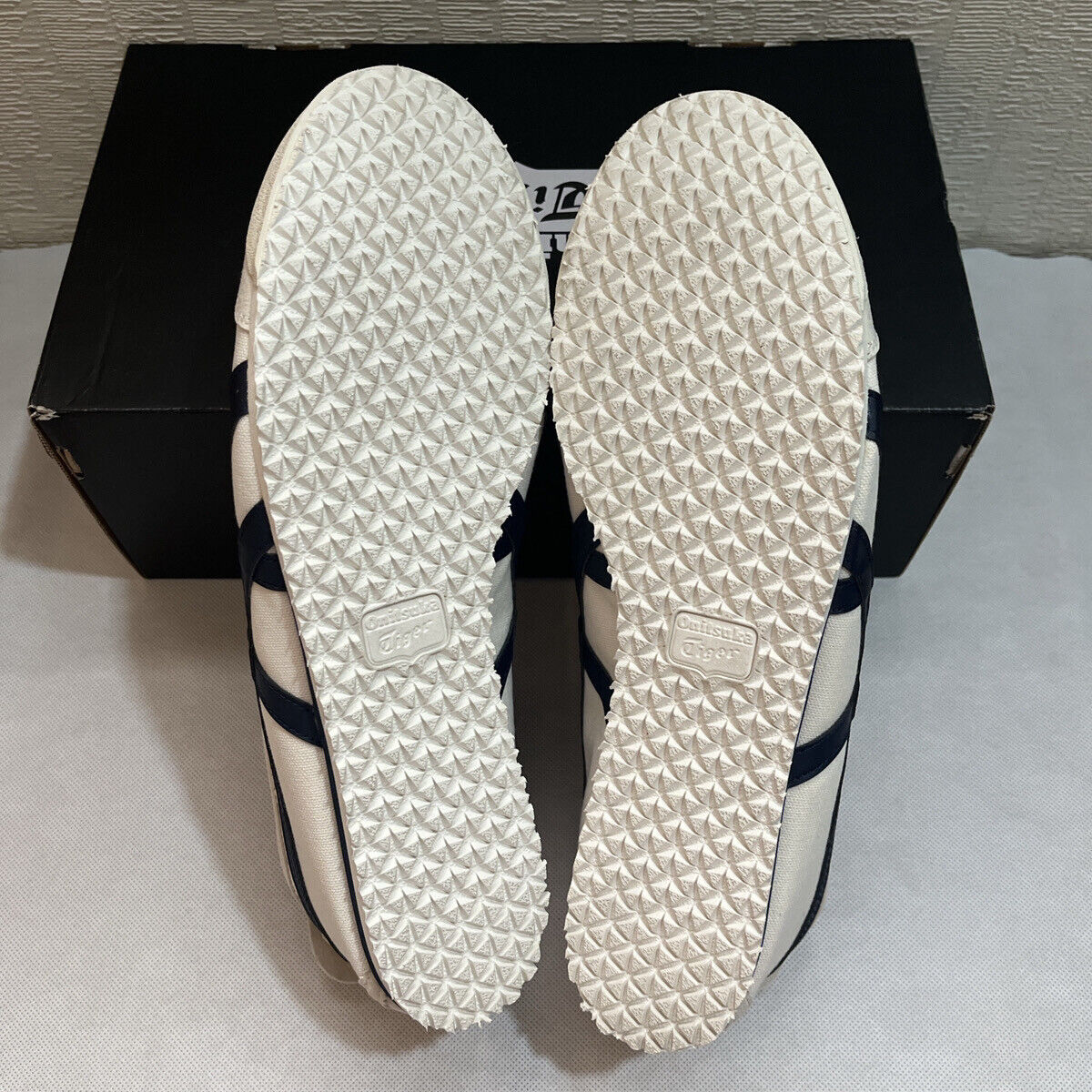 Onitsuka Tiger MEXICO 66 SLIP-ON 1183A360 205 Birch/Midnight Onitsuka Tiger MEXICO 66 SLIP-ON 1183A360 205 Birch/Midnight